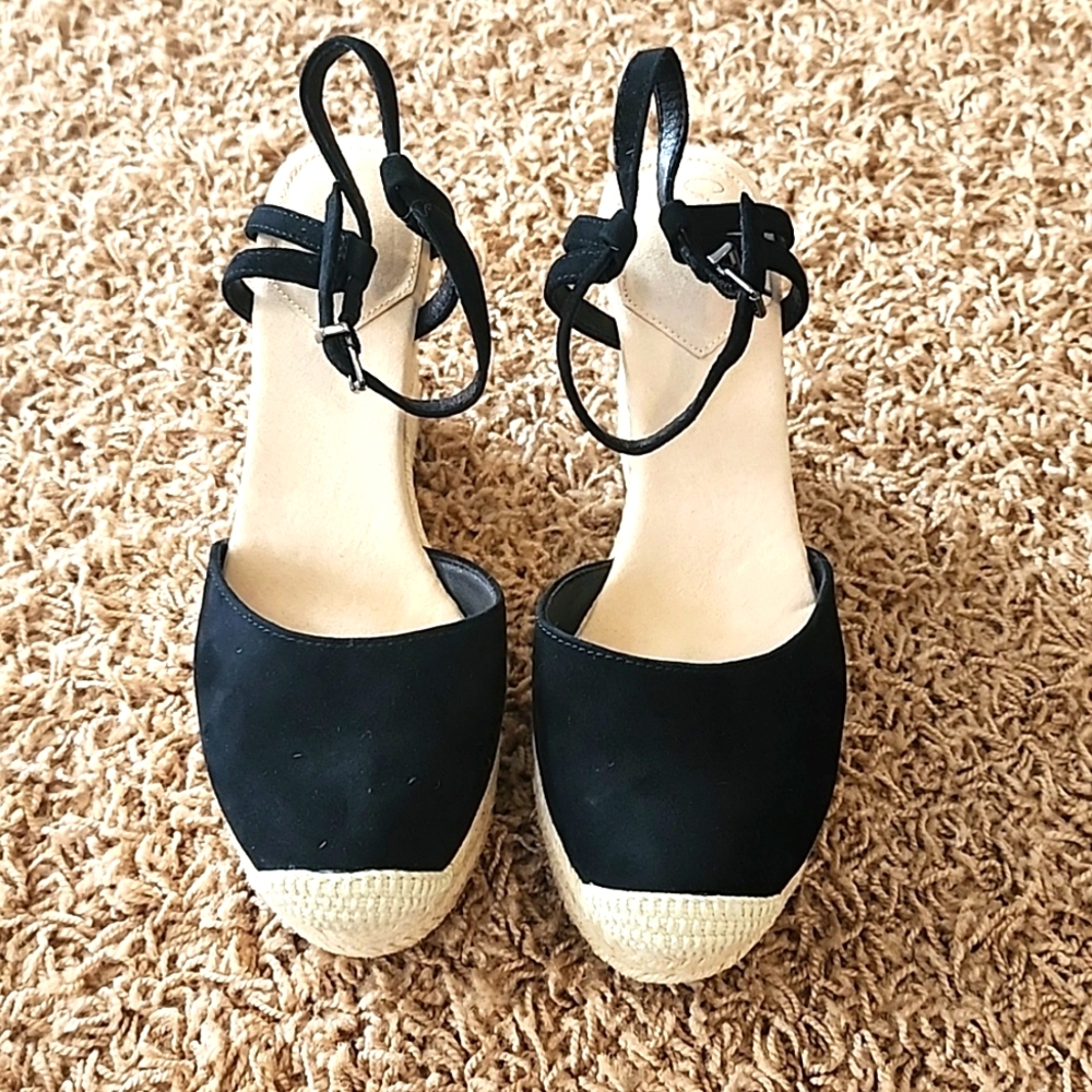 New Crown Vintage Sandal Wedge